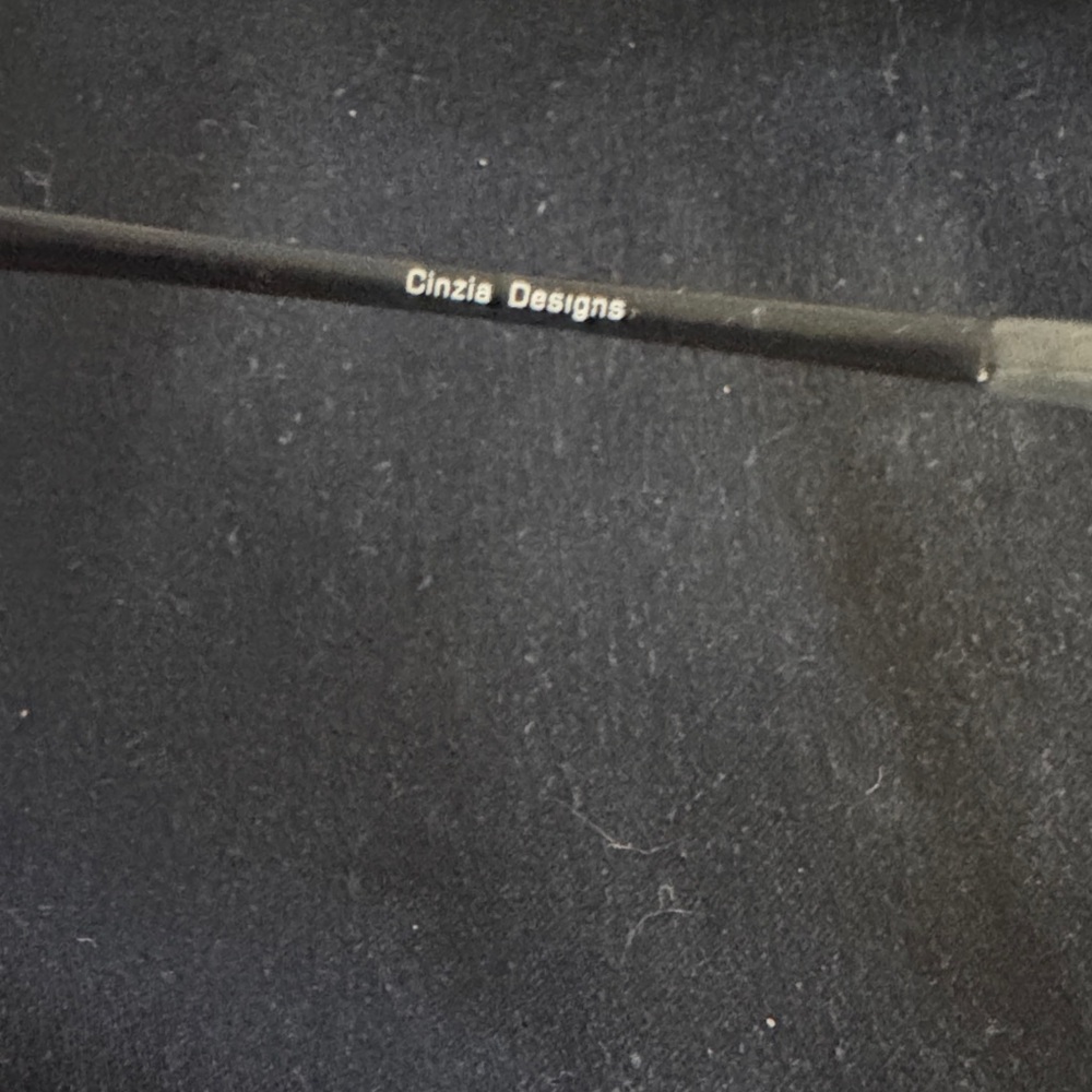 Stylish Black Rectangular Sunglasses - image 6